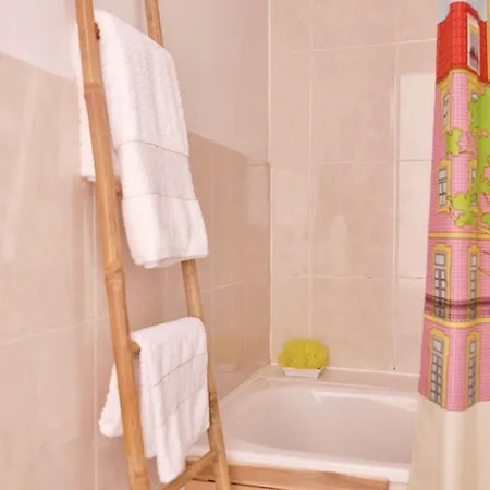 Διαμέρισμα Boho-chic Traditional Historic Centre Flat *